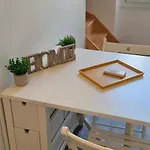 Plein Sud - Moderne Avec Mezzanine- Hyper Centre - Proche Port Apartamento *