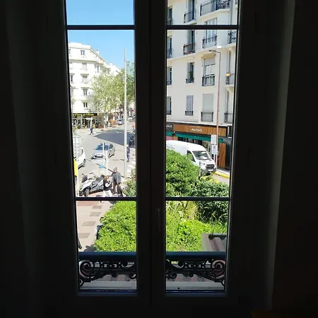 Plein Sud - Moderne Avec Mezzanine- Hyper Centre - Proche Port