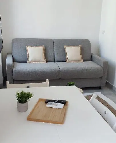 Plein Sud - Moderne Avec Mezzanine- Hyper Centre - Proche Port 앙티브