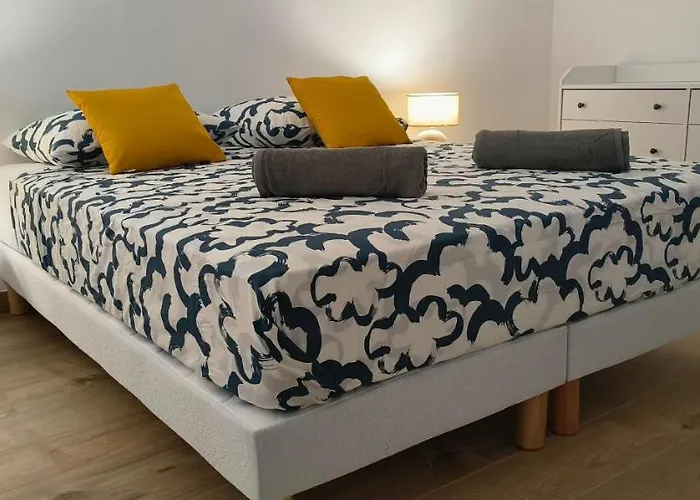 Plein Sud - Moderne Avec Mezzanine- Hyper Centre - Proche Port * Αντίμπ